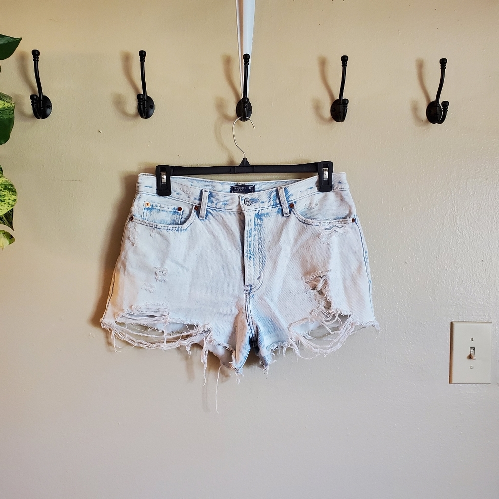 Abercrombie High Rise Denim Shorts acid wash